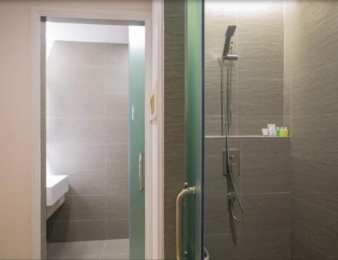 Minimalist Hotel Johor Bahru Extérieur photo