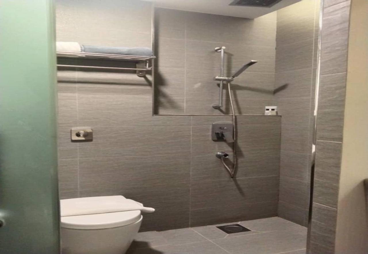 Minimalist Hotel Johor Bahru Extérieur photo